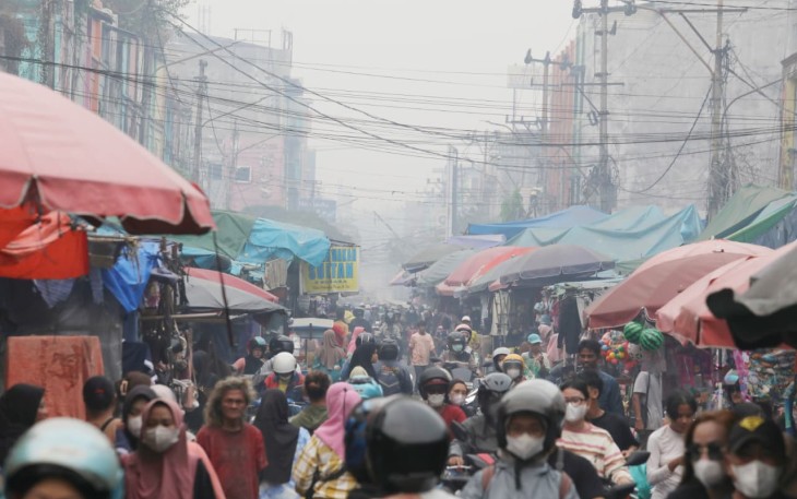 Kabut Asap Selimuti Kota Palembang, Warga Diimbau Gunakan Masker