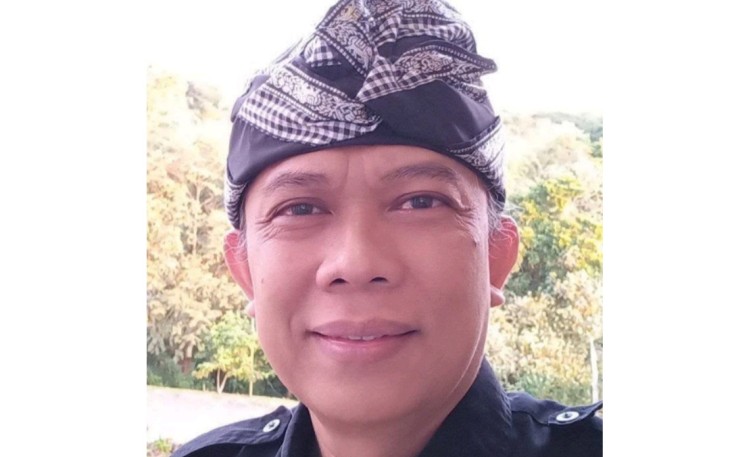 Hery Purnobasuki Guru Besar FST Universitas Airlangga Ketua Lembaga Pengabdian Masyarakat Berkelanjutan Universitas Airlangga