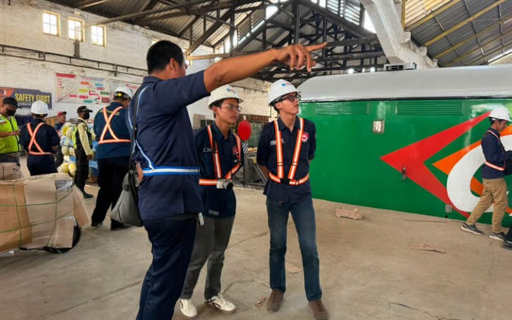 Kunjungan Edukatif dari Komunitas Edan Sepur Jakarta di Area Operasional Jakarta Gudang