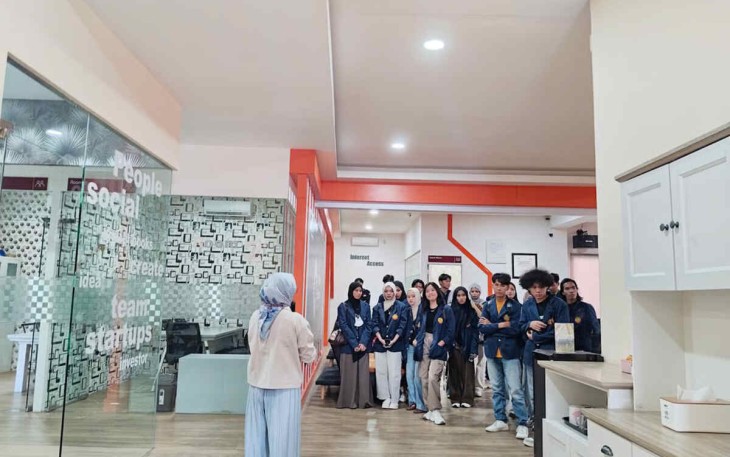 FIKOM UNASMAN Perkuat Kompetensi Mahasiswa Melalui Studi Banding Telkom AI Center