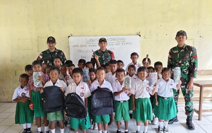 Pos Ailala Tanamkan Semangat Belajar dan Cinta Tanah Air kepada Siswa SDK Ailala