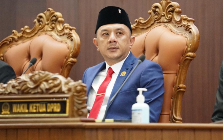 Wakil Ketua DPRD Jawa Timur, Deni Wicaksono