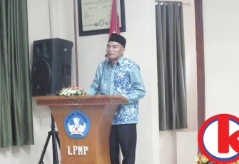 Mendikbud Prof Dr Muhajir Effendy, M.A.P saat berkunjung ke Lembaga Penjamin Mutu Pendidikan (LPMP) Bengkulu dalam rangka Sosialisasi Bentuan Pemerintah Pendampingan Sekolah Pelaksana Kurikulum 2013 dan Sekolah Model Jenjang SMP, SMA dan SMK Se -Provinsi Bengkulu Minggu (14/5/2017)