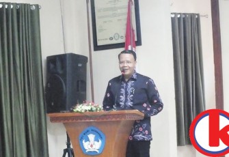 Wagub Rohidin Mersyah  saat menghadiri Sosialisasi Bentuan Pemerintah Pendampingan Sekolah Pelaksana Kurikulum 2013 dan Sekolah Model Jenjang SMP, SMA dan SMK Se-Provinsi Bengkulu Minggu (14/5/2017)