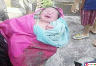 Bayi laki-laki saat ditemukan warga didalam tas ransel