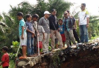 Plt Gubernur Bengkulu tinjau lokasi banjir