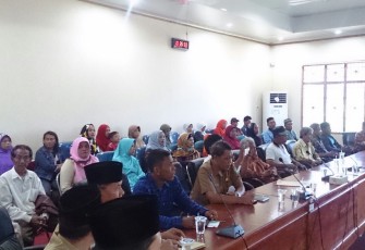 Hearing warga Teluk Sepang dengan DPRD Kota Bengkulu