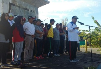 Pejabat Wali Kota Budiman Ismaun Memberikan Sambutan 