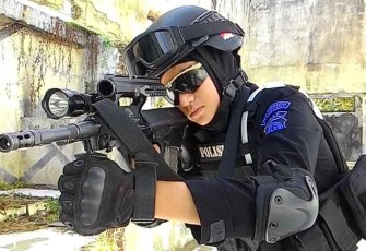 Polisi Sniper (net)
