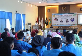 Plt Gubernur Bengkulu Rohidin Mersyah hadir dan menjadi Keynote Speaker pada Seminar Nasiolan Pengentasan Kemiskinan.