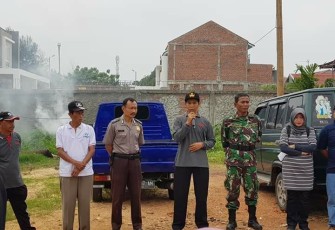 Camat Gading Cempaka Soni Risdianto mengajak masyarakat melestarikan budaya gotong royong