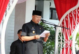 Plt Gubernur Bengkulu Rohidin Mersyah Pimpin Upacara Peringatan Hari Sumpah Pemuda Ke-90 Di Lapangan Kantor Gubernur 