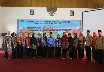 Pembekalan Kerjasama Perguruan Tinggi dalam bentuk Kuliah Kerja Nyata (KKN) Tematik, di Kantor DP3A dan PPKB Provinsi Bengkulu, Kamis (29/11/2018).
