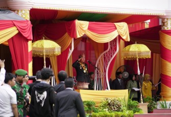 Upacara HUT Bengkulu ke 50 dan Penyerahan penghargaan WTP, Penyerahan Sertifikat ISO, Penyerahan Tanda Kehormatan Setya Lancana, Penyerahan Piagam Germas dan lain-lain