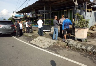 Kapolda Bengkulu saat memantau langsung TKP kasus pembunuhan di Curup