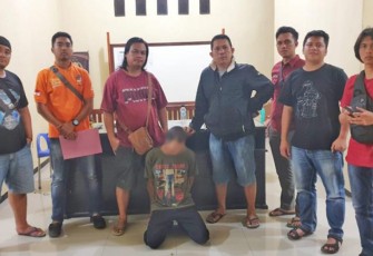 Pelaku Pencabulan saat berhasil diringkus polisi