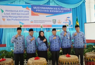 Sekda Provinsi Bengkulu Nopian Andusti Menghadiri sekaligus membuka Acara Musyawarah Korpri ke - 5 Provinsi Bengkulu.