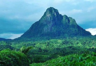 Gunung Bungkuk 