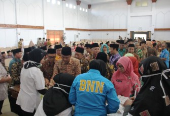 Seluruh Pejabat Pemprov Di Tes Urine