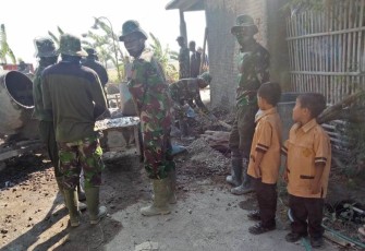 Anak-anak Yang Sudah Tidak Takut Lagi Dengan Tentara