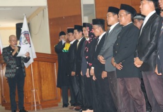 Bupati Bengkulu Selatan Gusnan Mulyadi Kukuhkan Persatuan Perangkat Desa se-Indonesia 