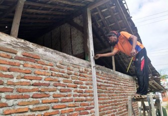 Satgas TMMD Tegal Mulai Pasang Bata Kediaman Raswen