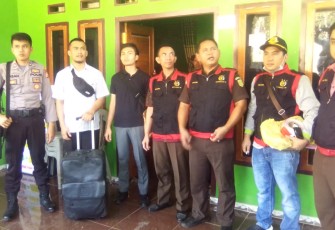 Jaksa usai Geledah Rumah Kades Papahan