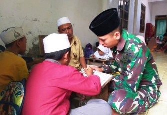 Mengajar Ngaji. Ini yang Dilakukan Yonif 407 Dalam Satgas TMMD Tegal