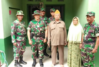 Mbah Khamim yang mendapatkan RTLH