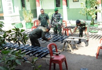 Rutinitas Perawatan Senjata
