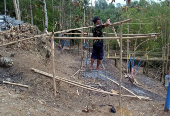 Gubuk untuk Destinasi Wisata Pemancingan Tinggal Beberapa Buah Jadi