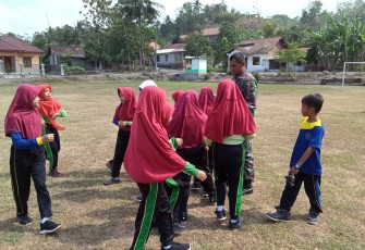 Ini Respek Siswa SDN1 Cilibang di Pra TMMD 106 Kodim Cilacap