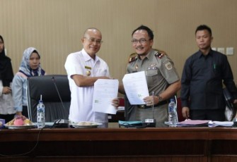 Bupati Bengkulu Selatan Gusnan Mulyadi  