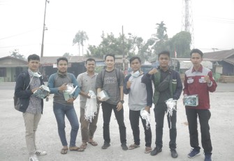 Himpunan Pemuda Pelajar Mahasiswa Rantau Kampar Kiri Bagikan Masker Pada Warga 