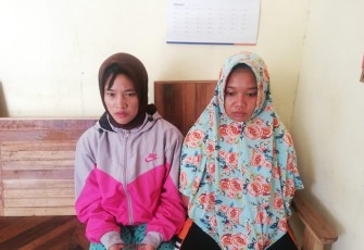 Korban saat melapor ke Polsek Tanoh Jambo Aye