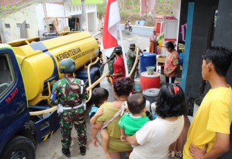 Droping Air Bersih di Desa Cilibang di Lokasi TMMD 106 Kodim Cilacap