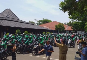 Ratusan Pengemudi Ojek Online Disiapkan Untuk Antar Dokumen