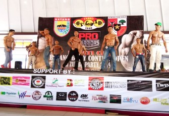 Atlet Binaraga Batang Meriahkan Body Contest