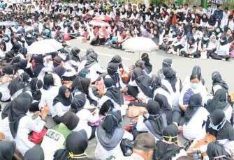 Damai,,, Beginilah situasi depan gedung DPRD Pati 