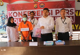 Polres Aceh Utara saat gelar press conference tersangka dan barang bukti