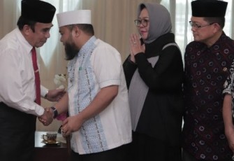 Menteri Agama Fachrul Razi Menerima Kunjungan Wali Kota Bengkulu 