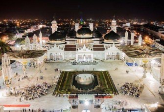 Masjid Baiturrahman. Foto: CNN