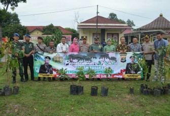 Polres Tulang Bawang Giat Laksanakan Program Peduli Penghijauan