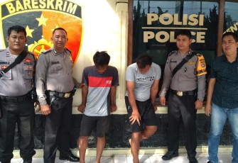 Dua pelaku Curat Hewan Ternak (tengah) yang berhasil diamankan Polisi