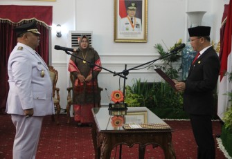 Gubernur Bengkulu Rohidin Mersyah Lantik Rifai Tajudin Sebagai Wakil Bupati Bengkulu Selatan Sisa Masa Jabatan Jabatan 2016 2021