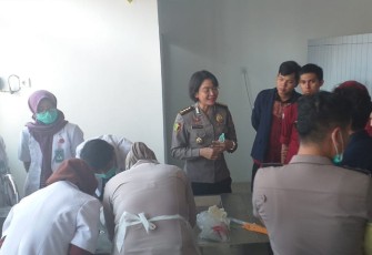 Pemeriksaan Tim Gabungan Bid Dokkes Polda Bengkulu. Foto: Tribratanewsbengkulu.com