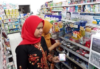 Satpol PP Sidak Toko Perbelanjaan 