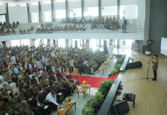 Gubernur Rohidin Inisiasi Kesetaraan Kesejahteraan Kepala Desa