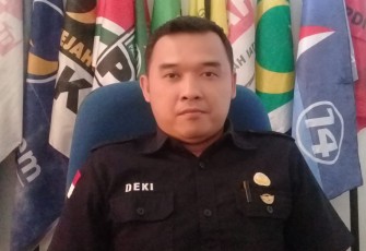 Deki Zulkarnain Kakan Kesbangpol Kaur
