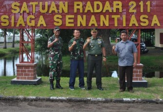 Dandim 0510/Trs Tinjau Lokasi Penanaman Mangrove dan Penebaran Benih Ikan